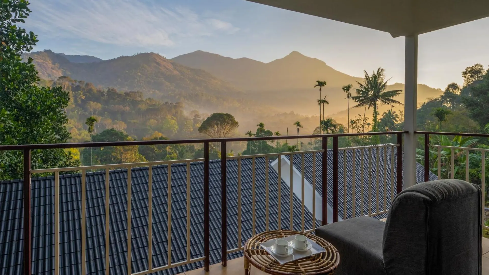 Munnar Majestic Resort With Pool