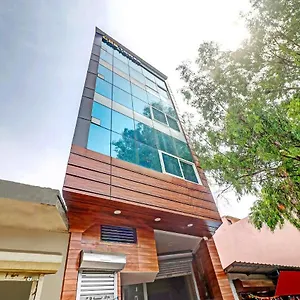 *** Hotel Oyo 82107 Vivaan Residency India
